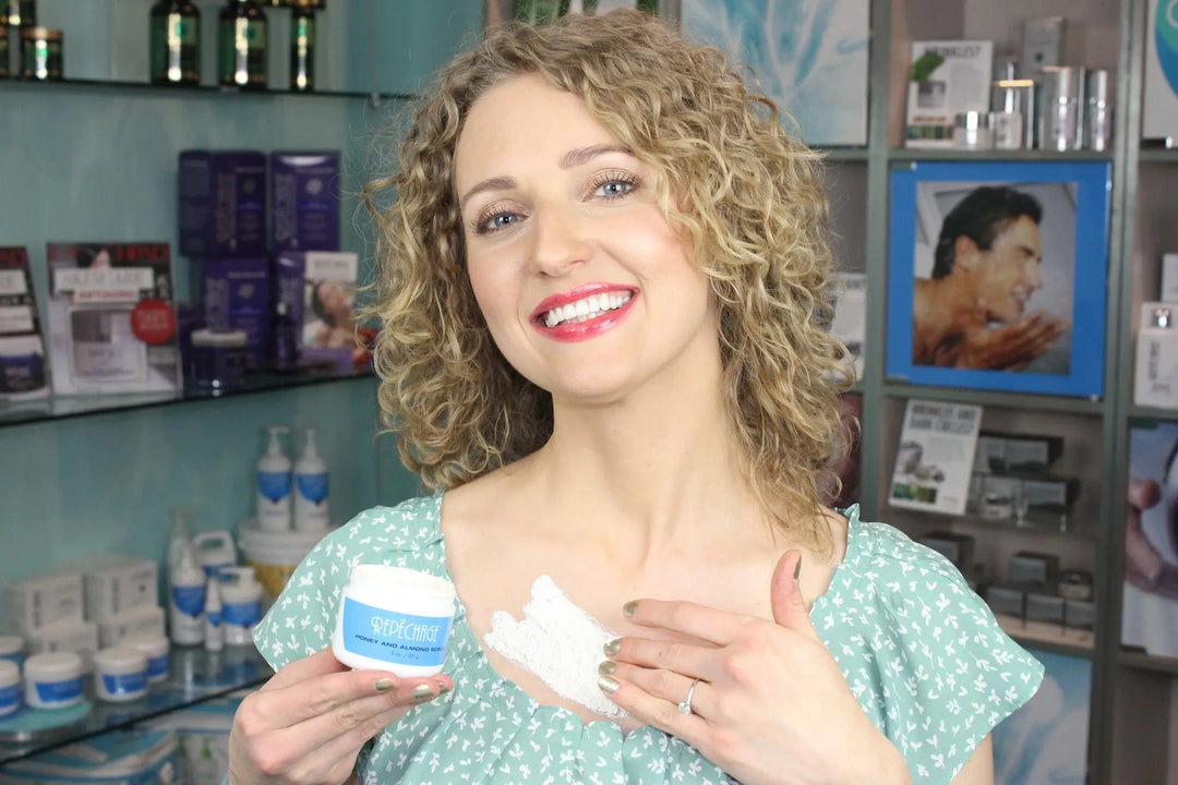 Deep Cleanse Your Decolletage Repêchage®