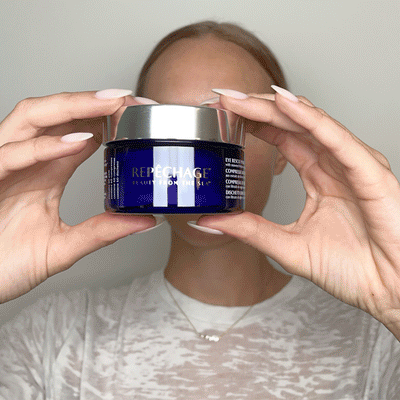 Eye Rescue Pads with Seaweed and Natural Tea Extracts being applied to eyes